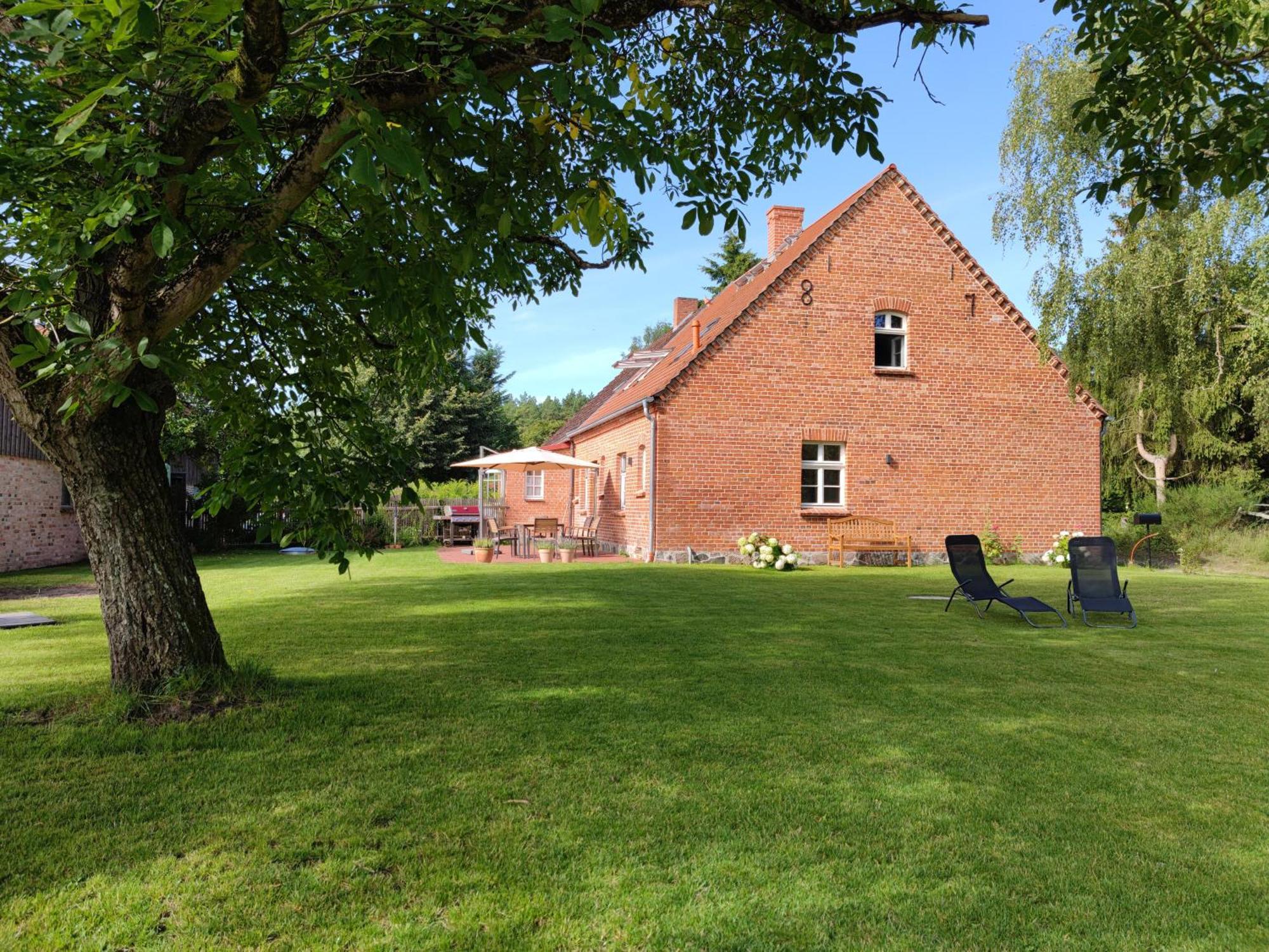 Ferienwohnung Forsthaus Zartwitzer Hütte Rechlin Exterior foto